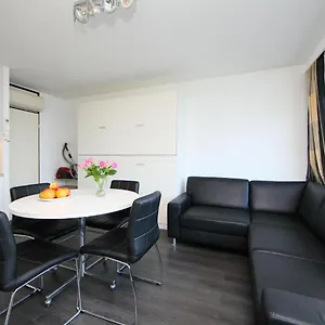 Studio Met Garage By Interhome Belgique
