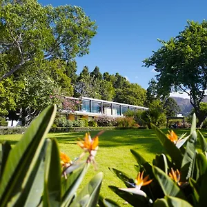 https://quinta-da-casa-branca.madeira-islandshotels.com